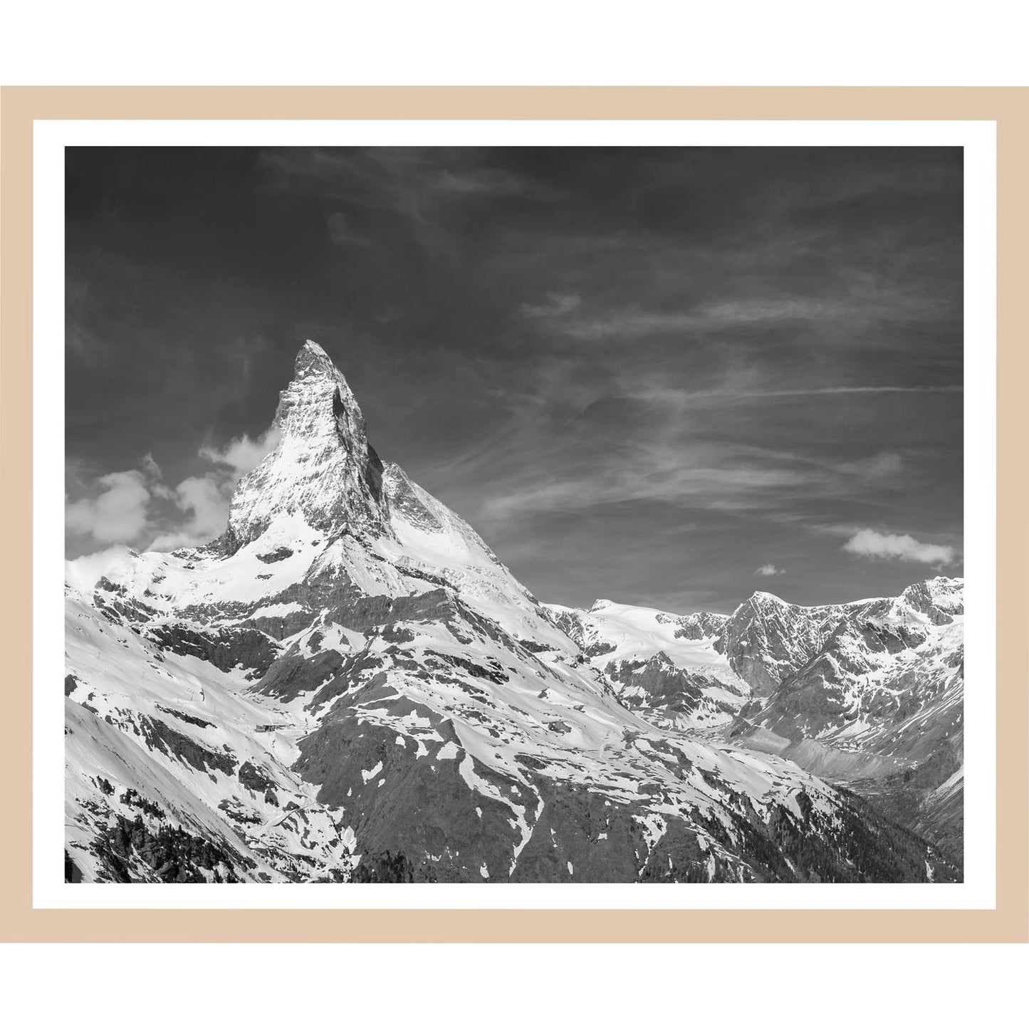 Gerahmtes Bild Snow Mountain SW Online - Stilvolle Kunstwerke kaufen –  queence